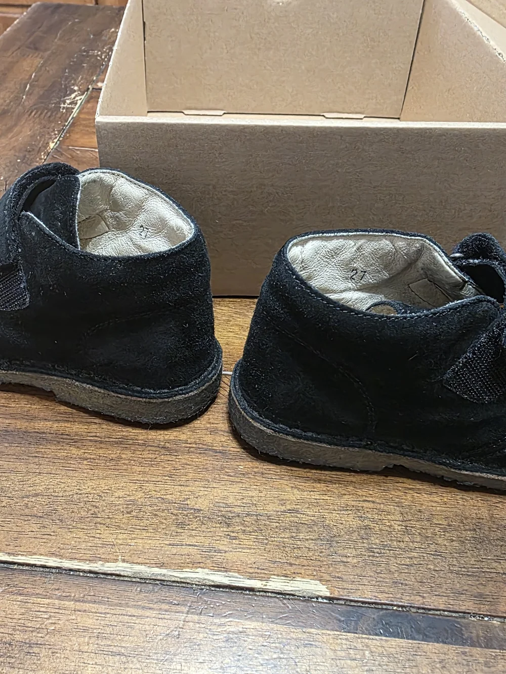 Naturino choco suede